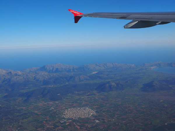 Mallorca-aus-dem-Flugzeug Gutes Flugangebot nach Mallorca im Winter