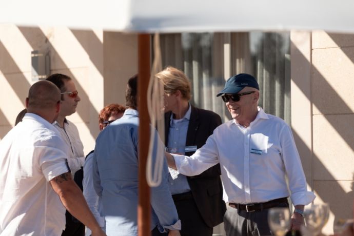 Homes & Holiday AG CEO, Joachim Semrau (rechts im Bild) war begeistert von dem Event der Tochtergesellschaft Porta Holiday. Porta Holiday Summer-Season Opening Party 2019