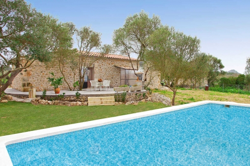 finca-son-alcaines-mit-pool-in-sineu-1 Spargel - Lebensmittel des Monats auf Mallorca